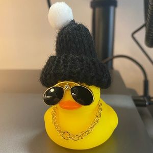 Meet your Posher, Eze